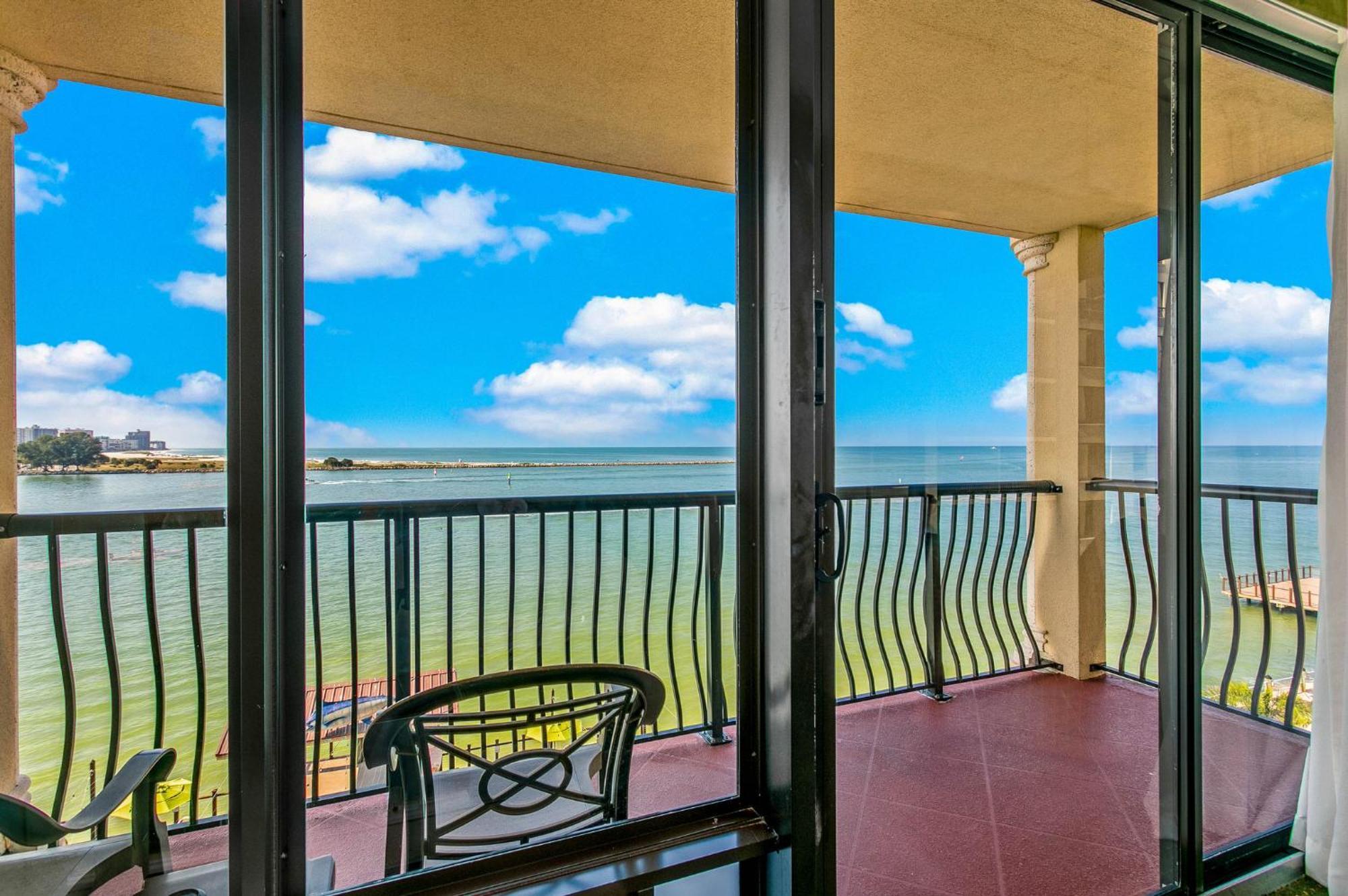 Holiday Inn & Suites Clearwater Beach By Ihg Exterior foto